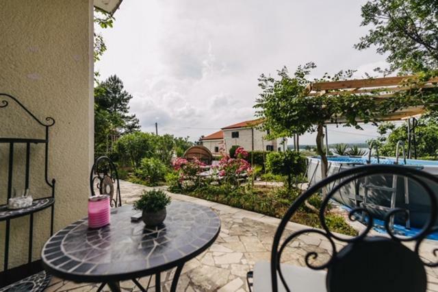Villa Sarah Klimno Exterior foto